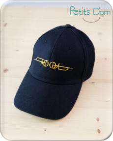 Casquette En Laine Violette Fait Main - Occasion